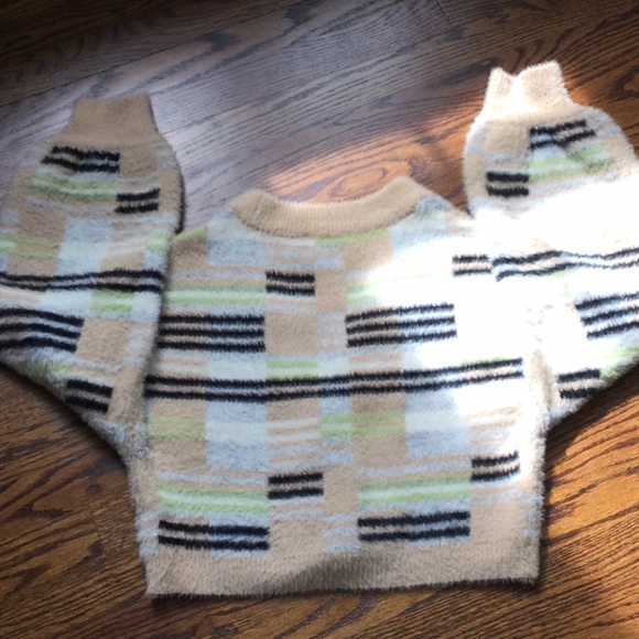 Kendall & Kylie Multi-colored patterned Cardigan in Sz XS - NWOT - Picture 2 of 6